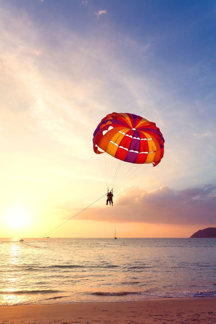 Parasailing 